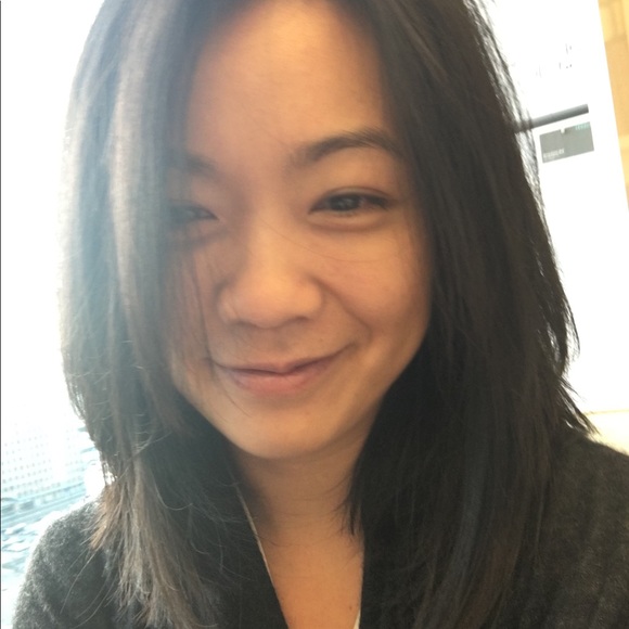 Meet your Posher, Caroline - Picture 1 of 1